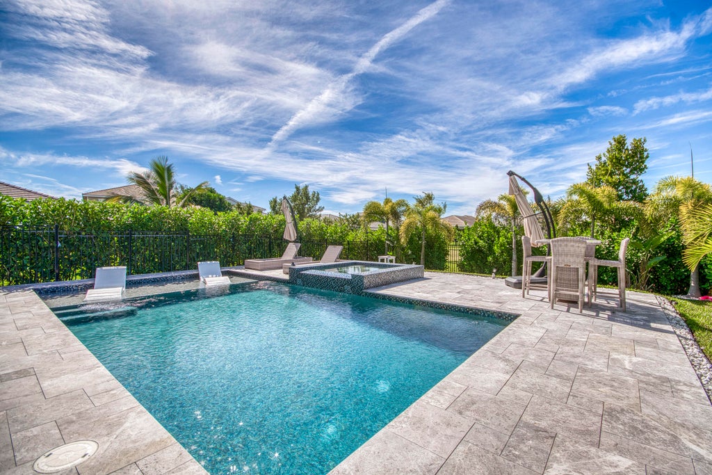 1345 Bushel Creek Xing, Loxahatchee