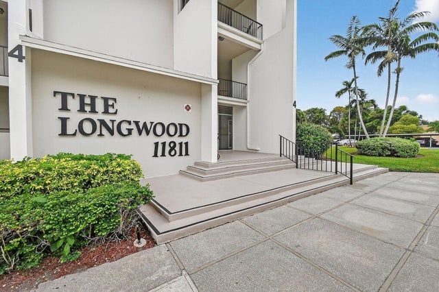 Photo of 11811 Avenue Of Pga #2D-2, Palm Beach Gardens FL