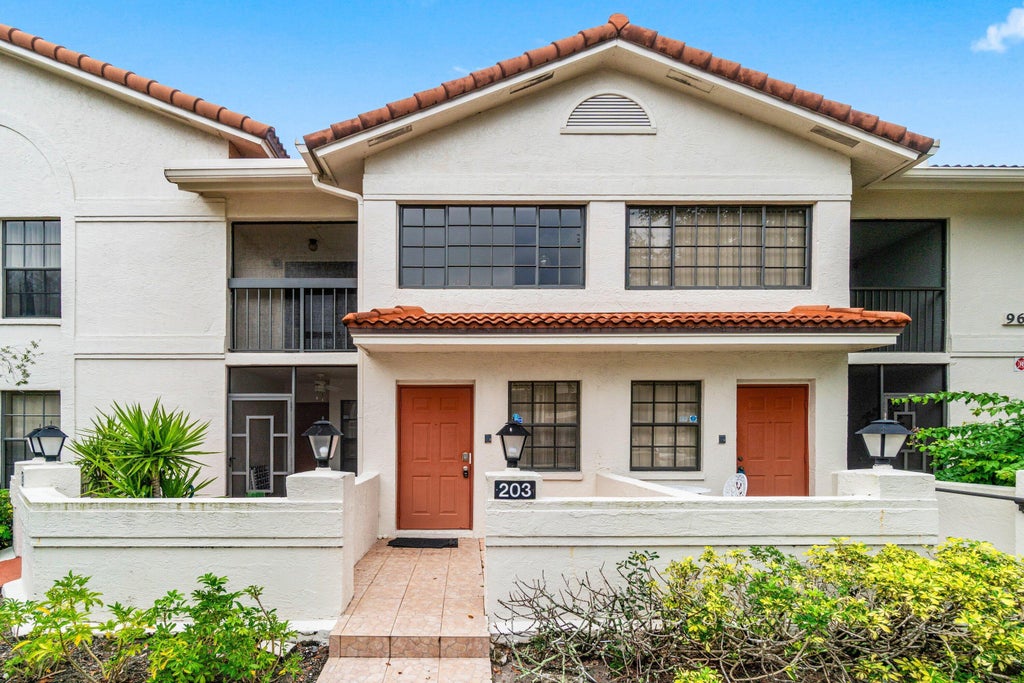 9632 Sills Dr E #203, Boynton Beach