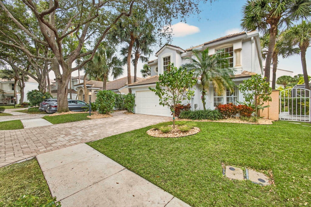 25 Grand Bay Cir, Juno Beach