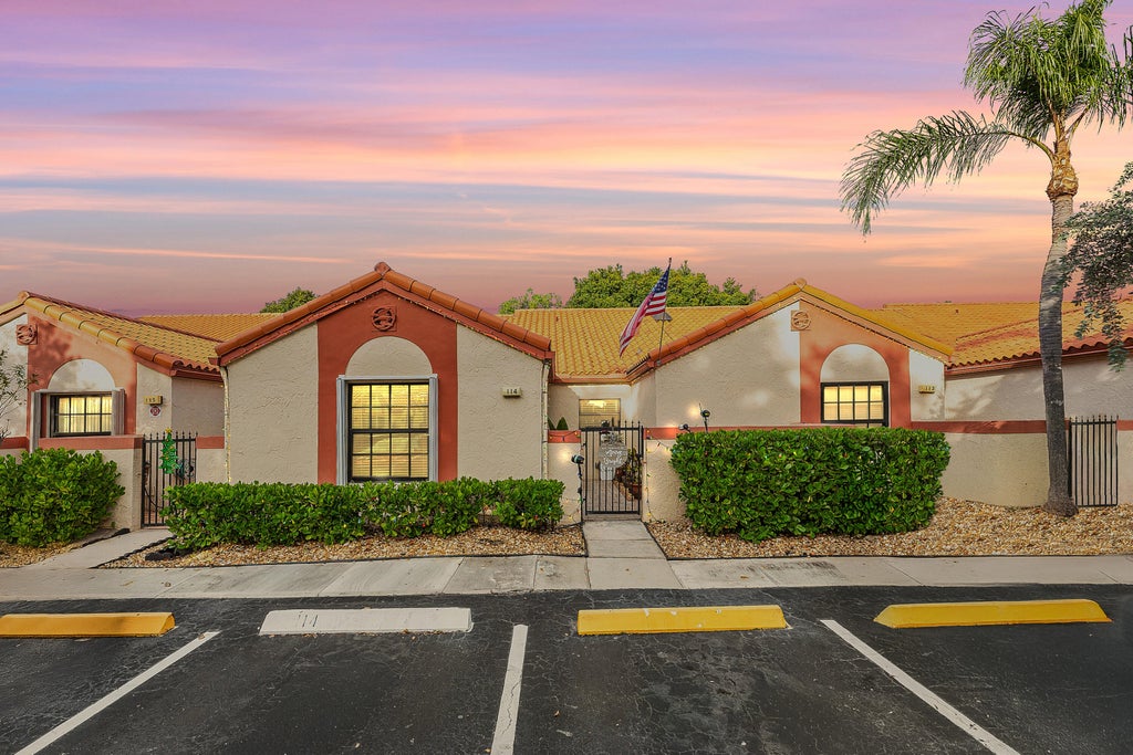 114 Centennial Ct #114, Deerfield Beach