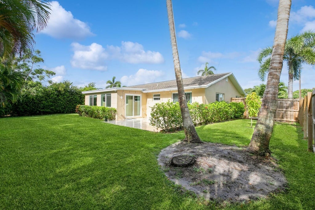 1615 Venus Av, Jupiter