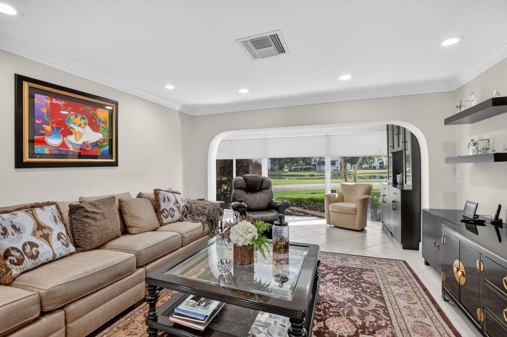 103 Bridgewood Ct, Boca Raton