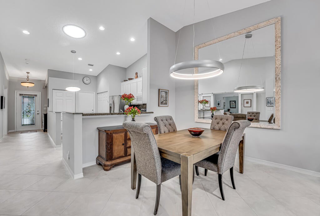 8590 Logia Cir, Boynton Beach