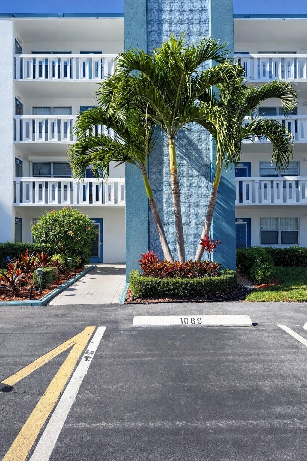 1071 Exeter D, Boca Raton