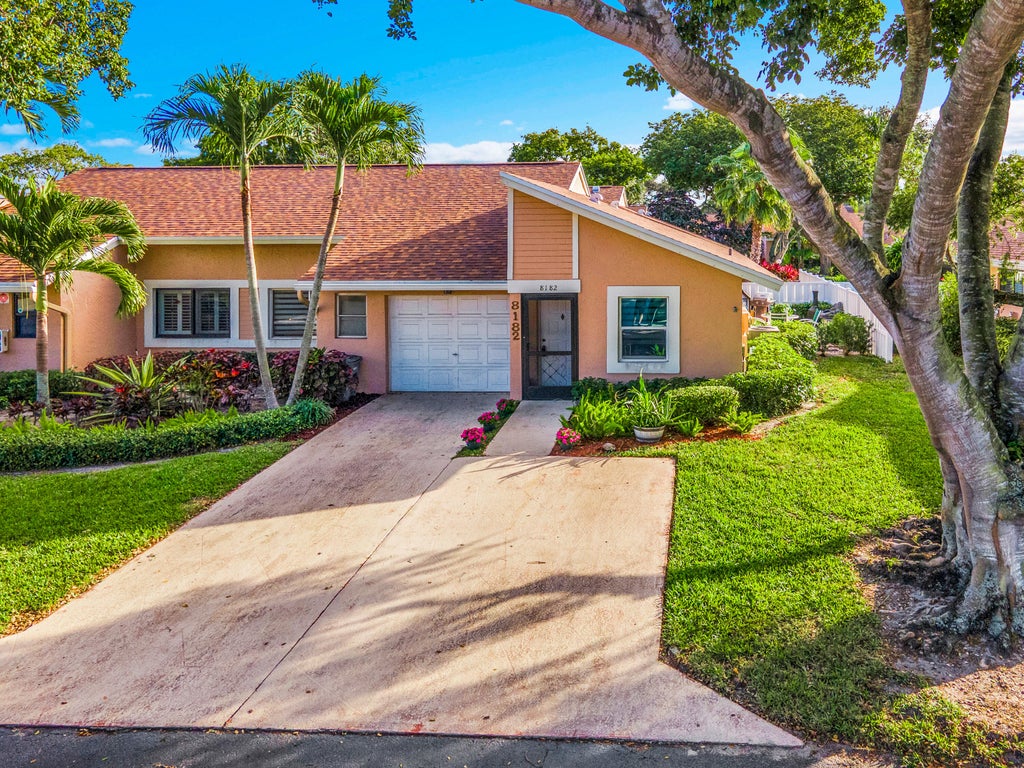 8182 Springtree Rd, Boca Raton