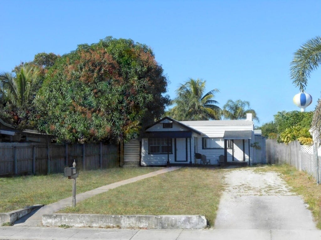 517 S C St, Lake Worth Beach