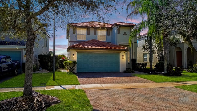 Photo of Listing #RX-11155632