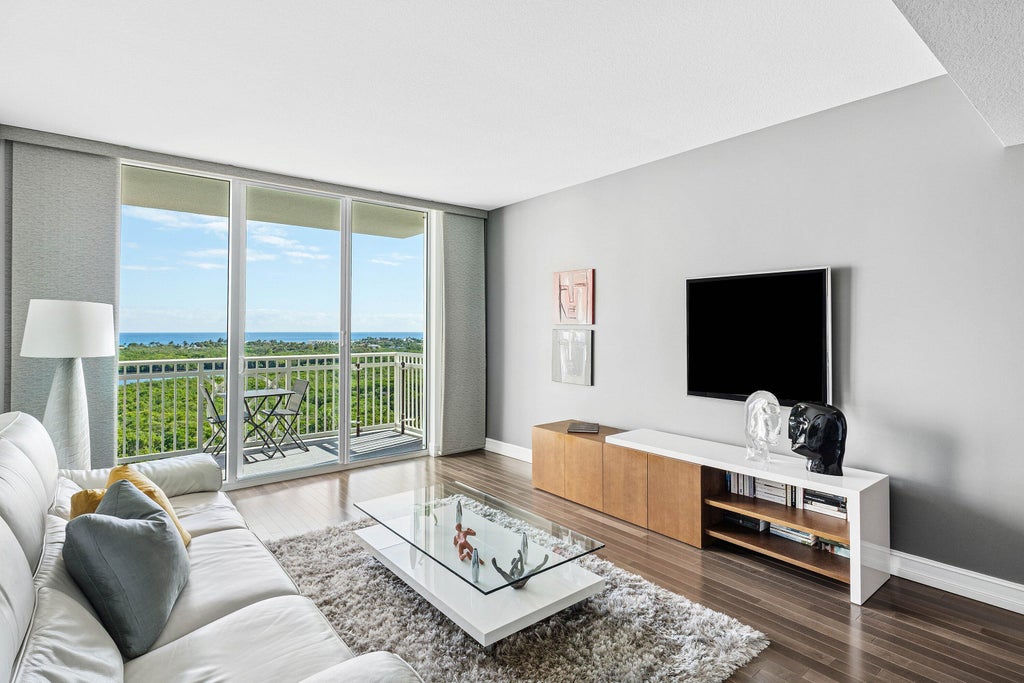 450 N Federal Hwy #1107, Boynton Beach