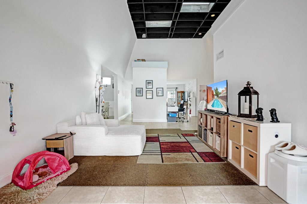 9471 Sw 49th Pl, Cooper City