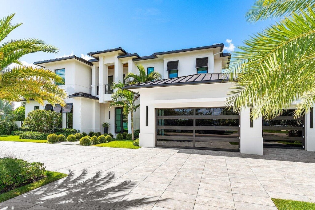 830 Lake Shore Dr, Delray Beach