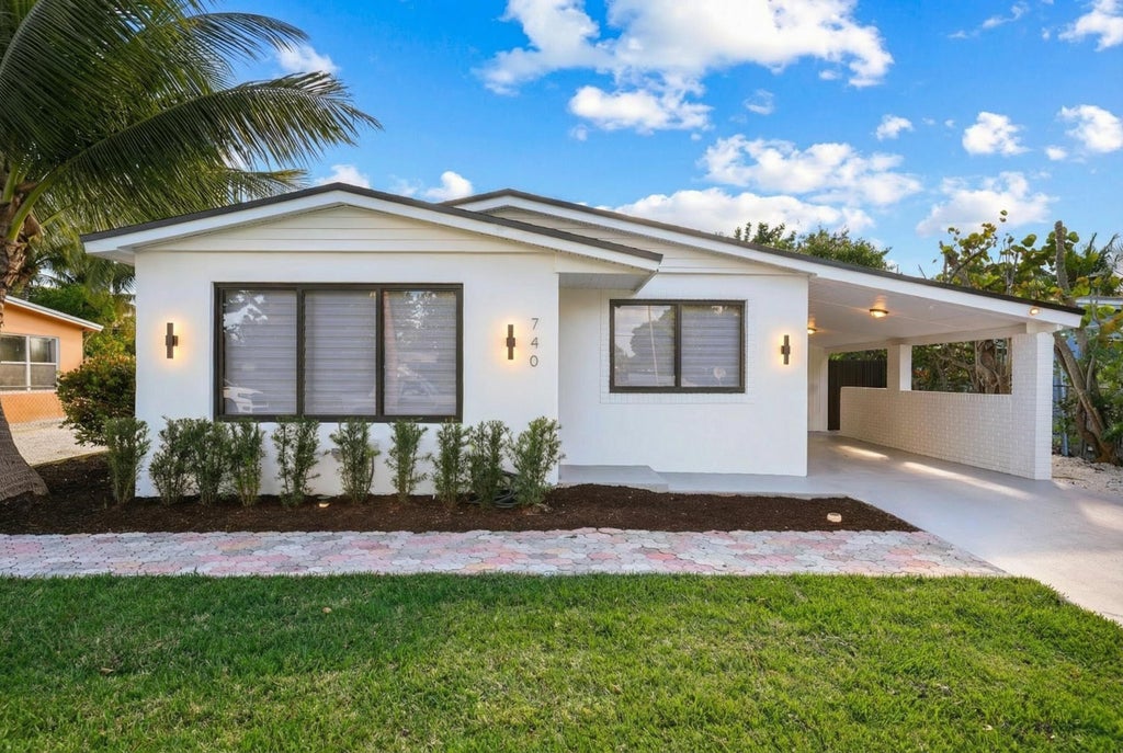 740 Ne 43 Ct, Deerfield Beach
