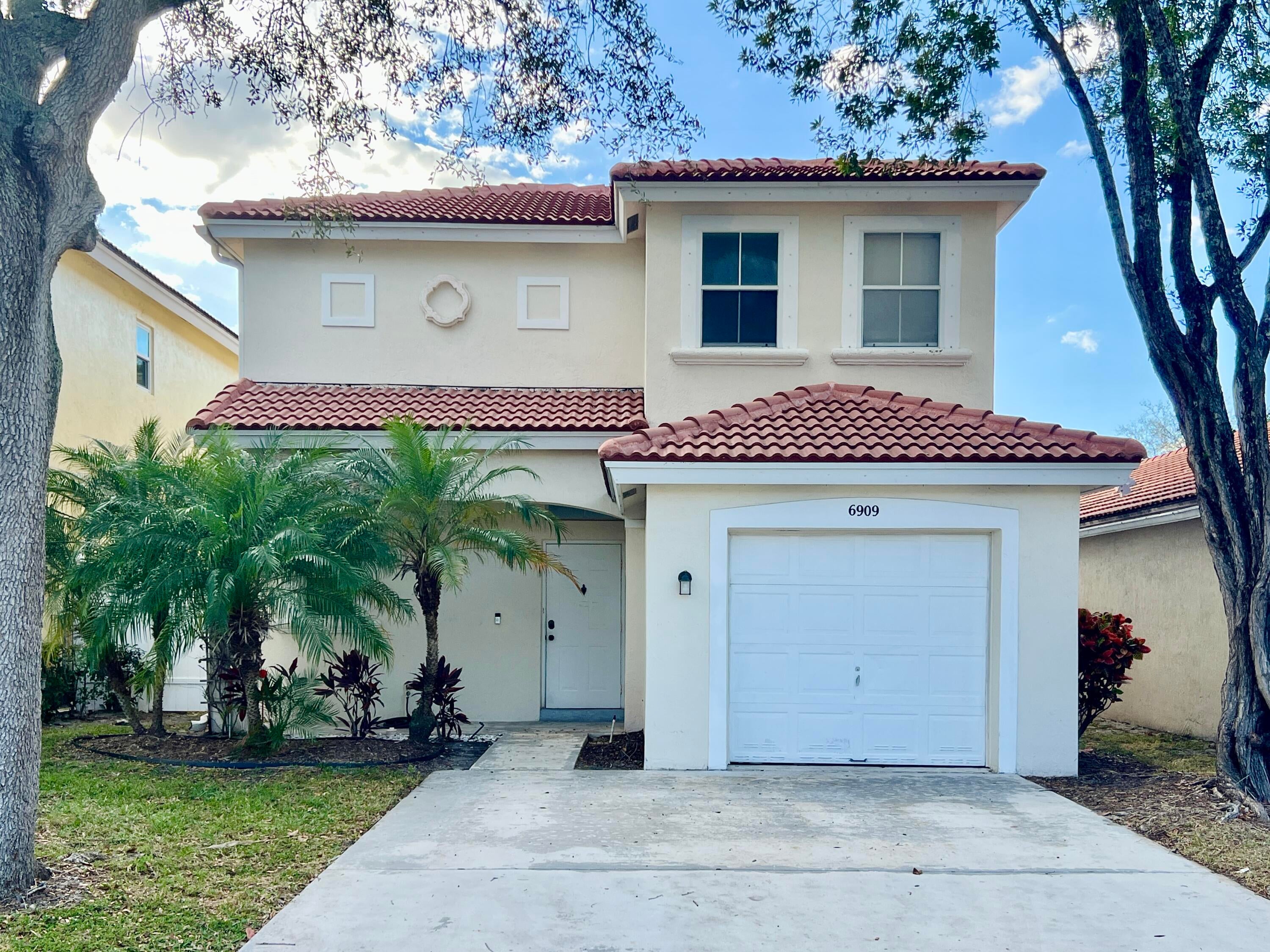 Residential Real Estate for Sale at 6069 Desert Inn Ter in the city of Lake Worth by MLS #RX-11156689