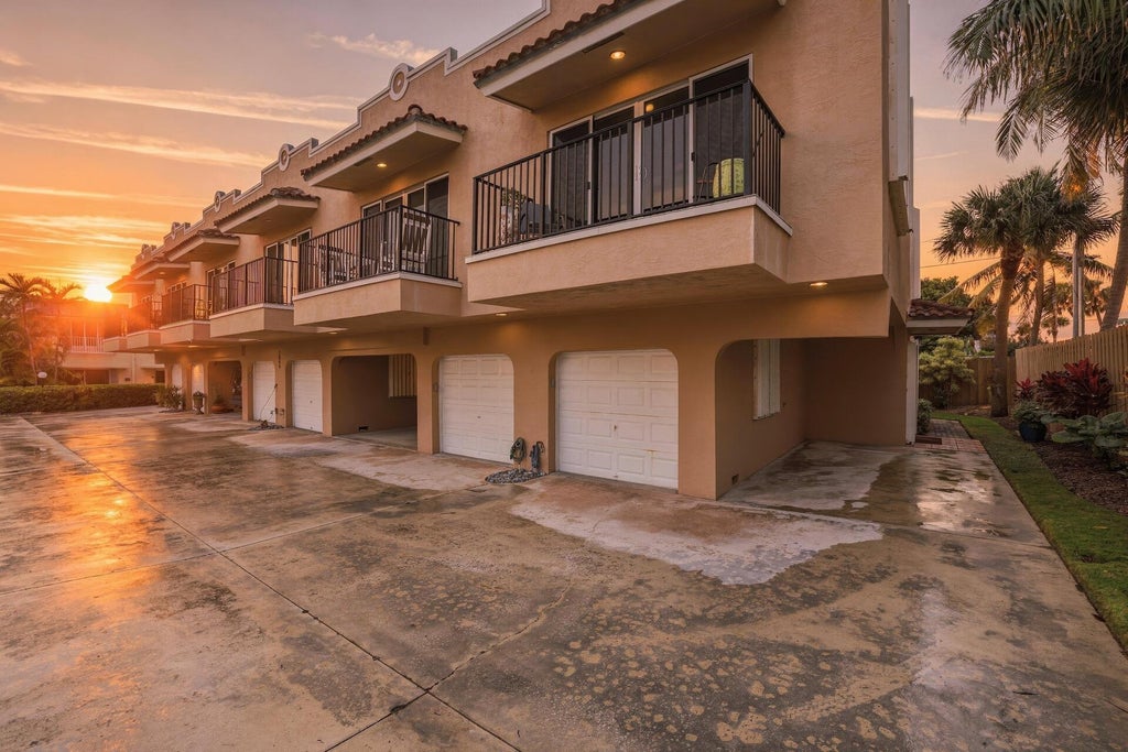 2049 Se 6th St #f, Deerfield Beach