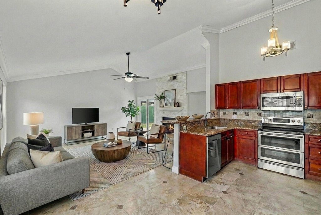 8411 Garden Gate Pl, Boca Raton