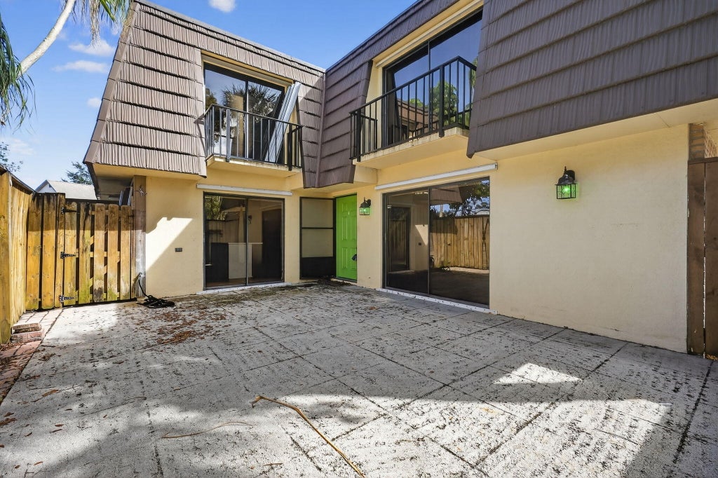 310 3rd Ct, Palm Beach Gardens