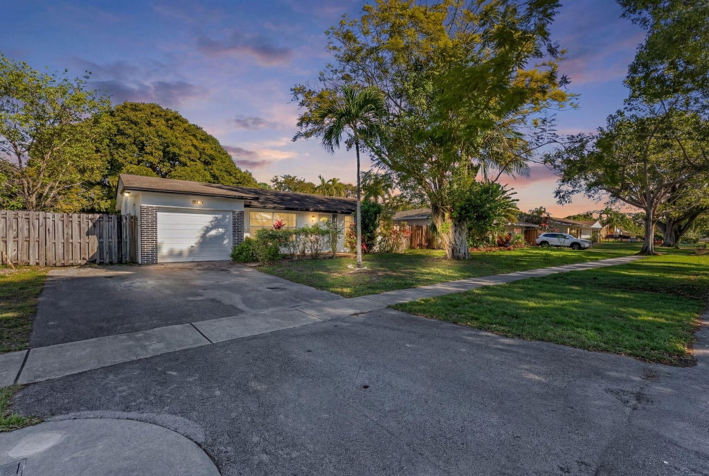 10213 Sw 51st Street St, Cooper City