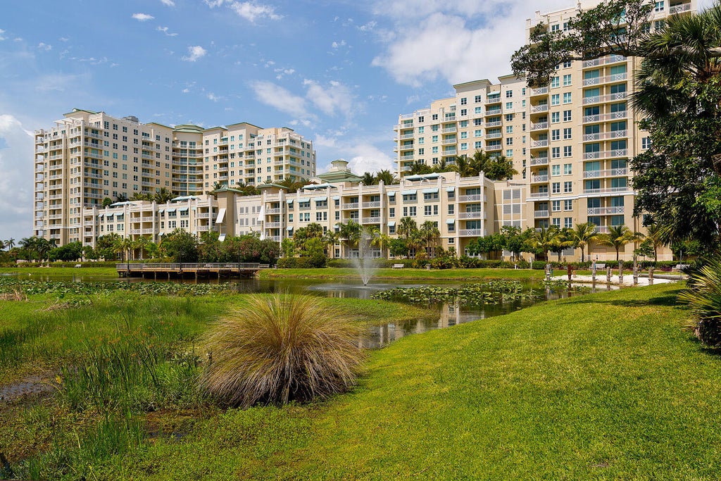 450 N Federal Hwy #609, Boynton Beach