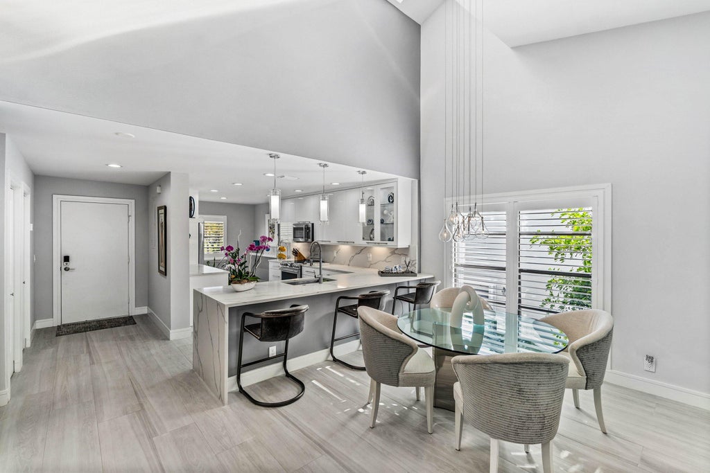 49 Eastgate Dr #b, Boynton Beach