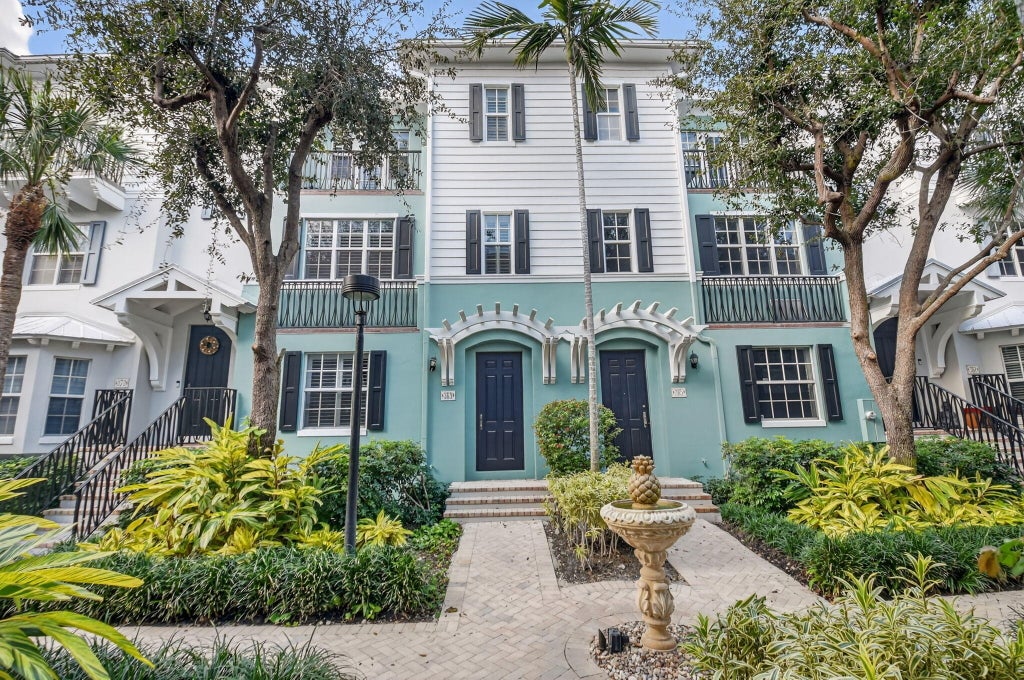 369 W Mallory Cir, Delray Beach