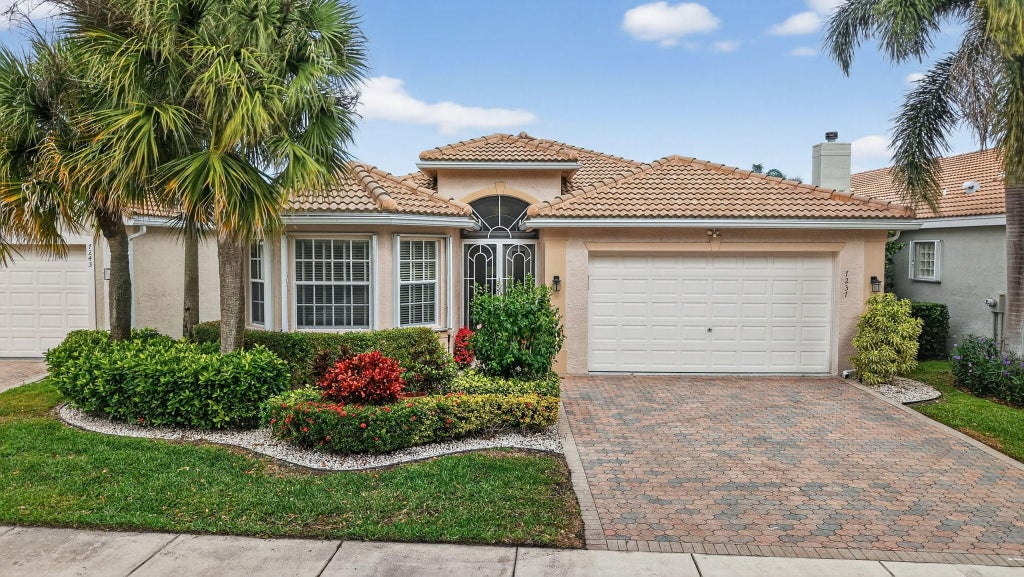 7237 Morocca Lake Dr, Delray Beach