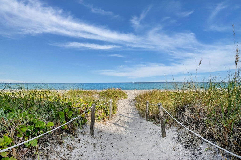 2760 S Ocean Blvd #417, Palm Beach