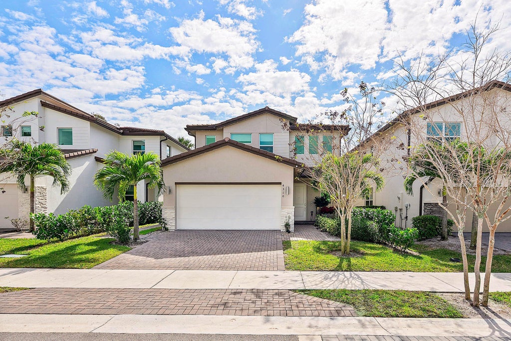 4310 Buttonwood Dr, Delray Beach