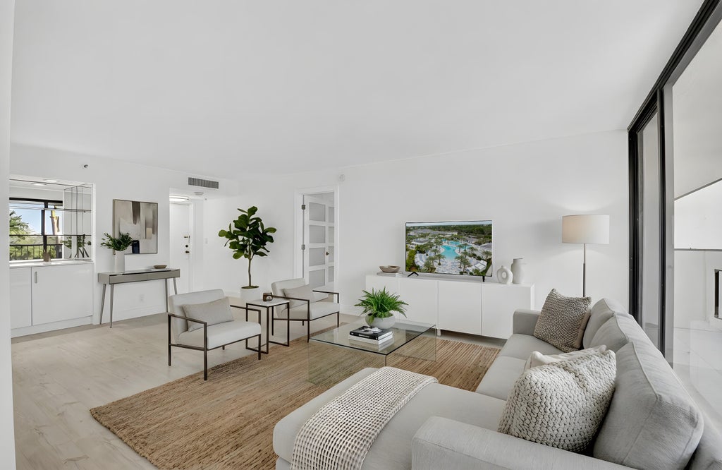 7738 Lakeside Blvd #352, Boca Raton