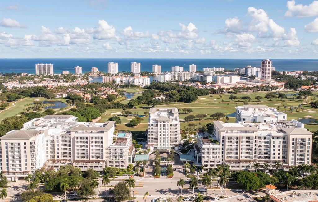 220 Se Mizner Blvd Se #220, Boca Raton