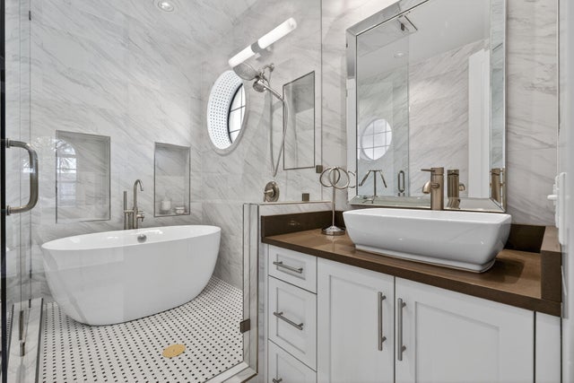 Photo of Listing #RX-11160550