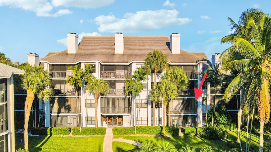 122 Bay Colony Dr N, Juno Beach