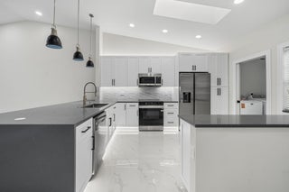 Photo of Listing #RX-11160959