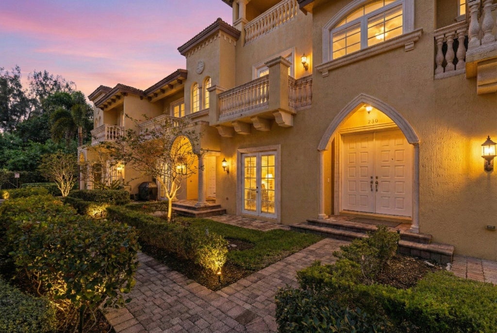 230 Ne 69th Cir, Boca Raton