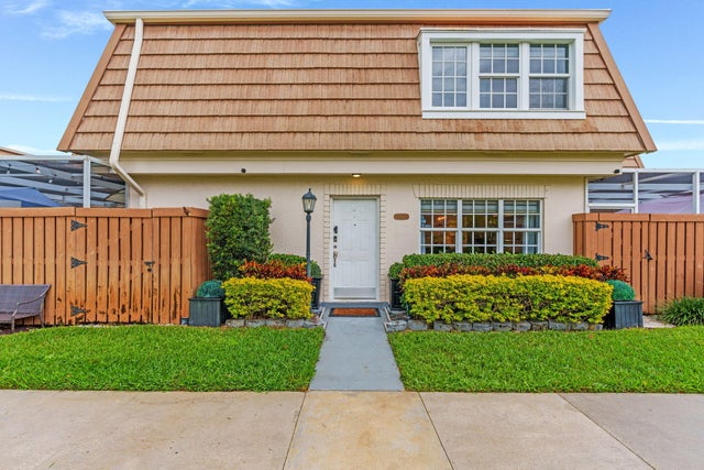 Photo of 11625 Winchester Dr #c, Palm Beach Gardens FL