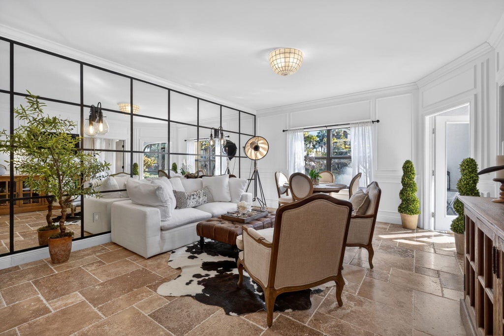 100 Uno Lago Dr #103, Juno Beach