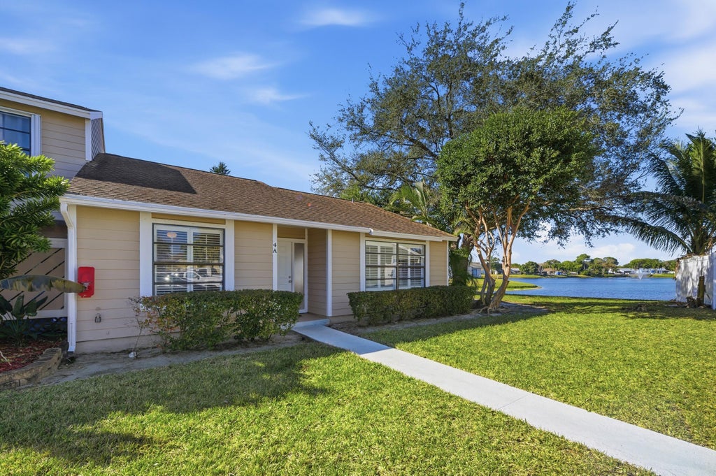 406 Lakewood Ct #4a, Jupiter