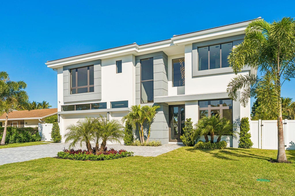 261 Nw 8th St, Boca Raton