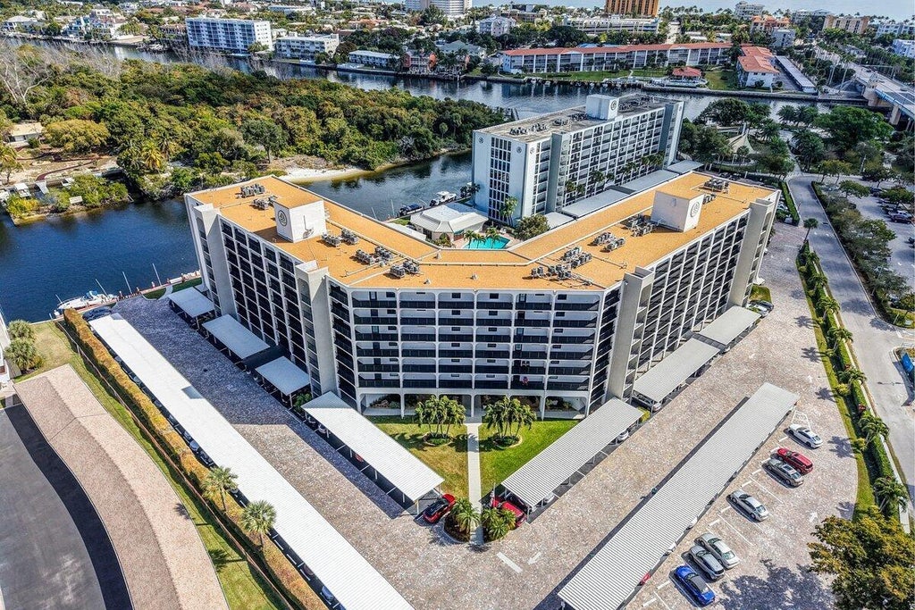 1627 Riverview Rd #811, Deerfield Beach