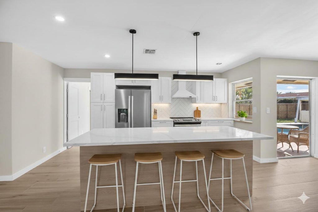 4347 Nw 2nd Ct, Boca Raton