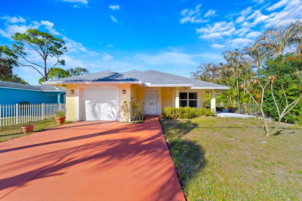 6923 S 1st St, Jupiter