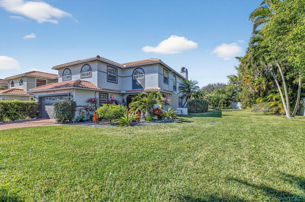 9048 Villa Portofino Cir, Boca Raton