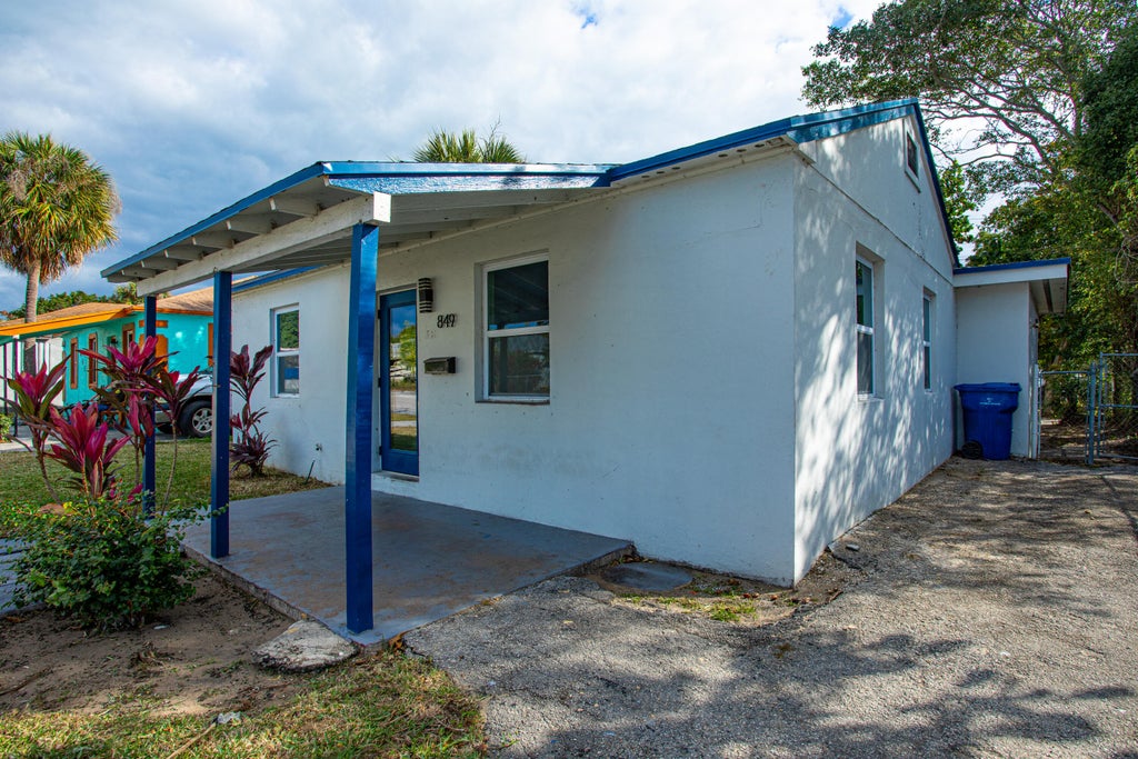 849 W 2nd St, Riviera Beach