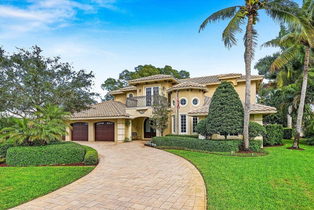228 Orange Tree Drive, Atlantis