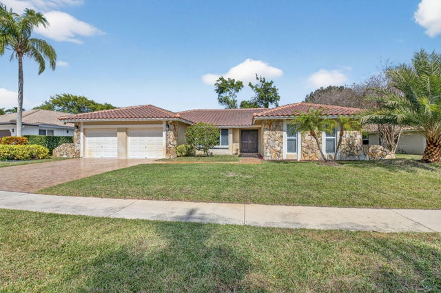 10185 Harbourtown Court, Boca Raton