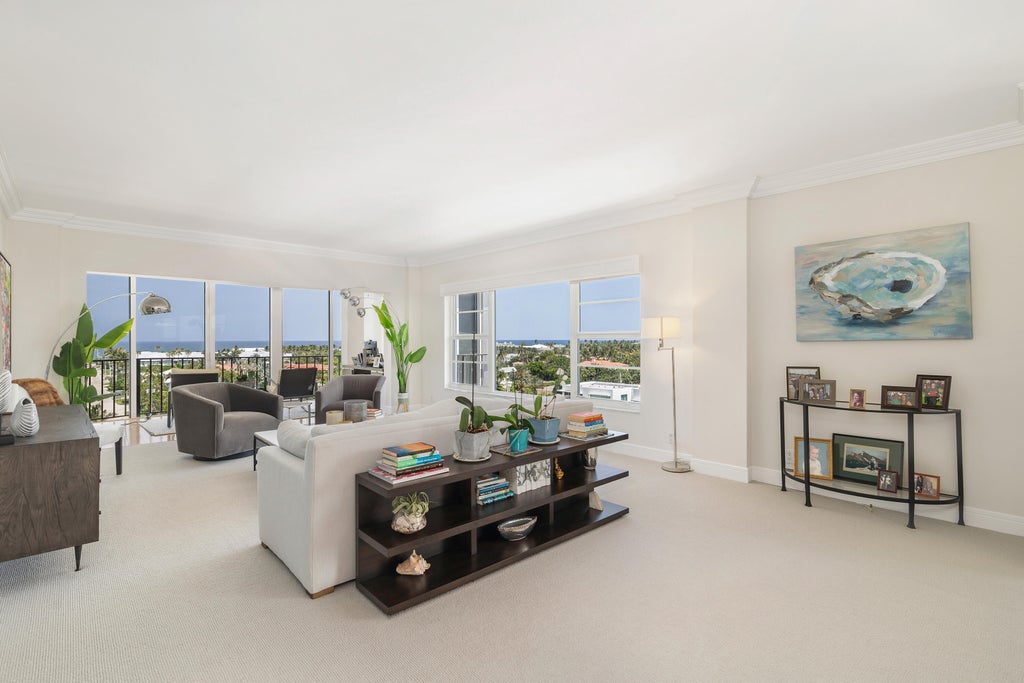 400 Seasage Dr #806, Delray Beach