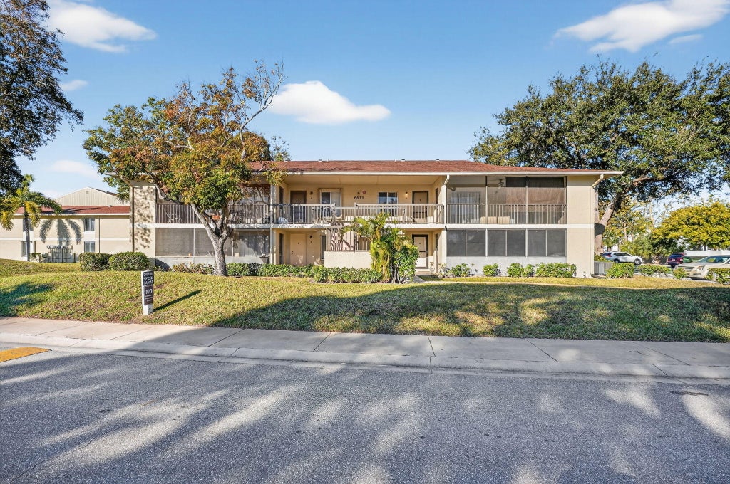 6572 Chasewood Dr #f, Jupiter