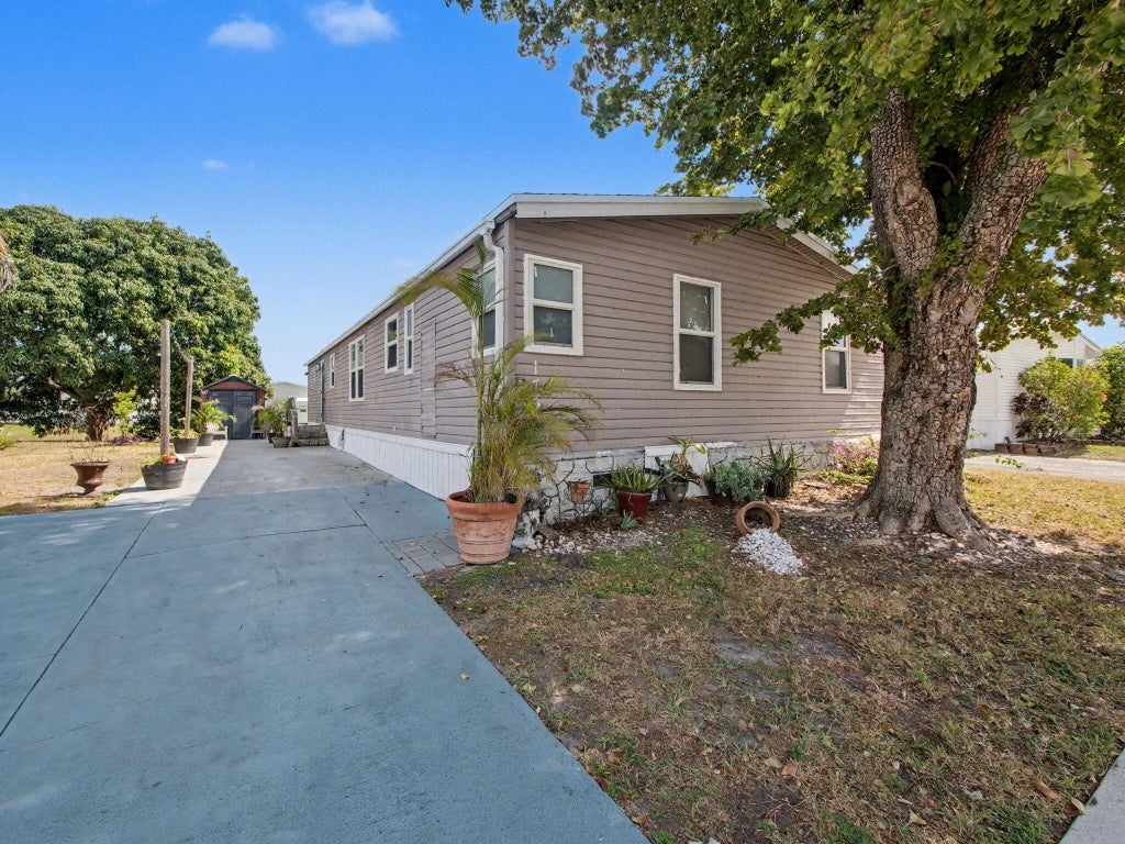 1700 Sw 66th Av, Boca Raton