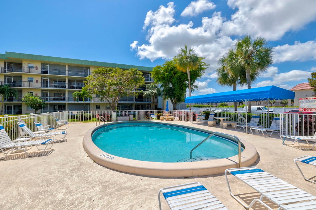 806 Se 7th St #201, Deerfield Beach