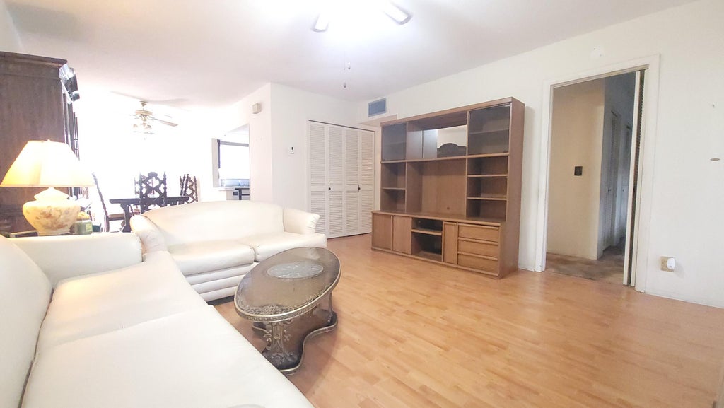 48 Stratford D, West Palm Beach