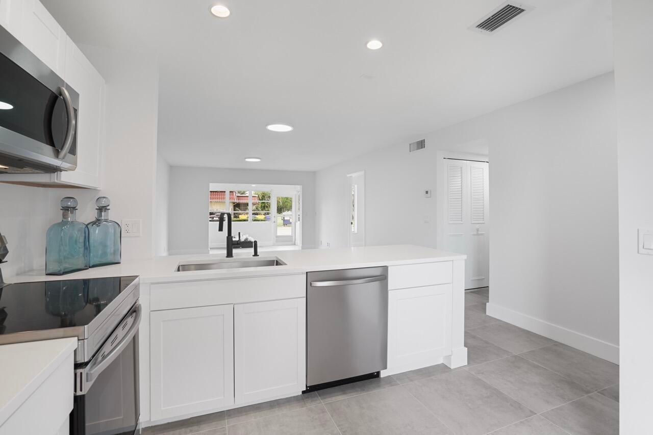 Photo of Listing #RX-11163429